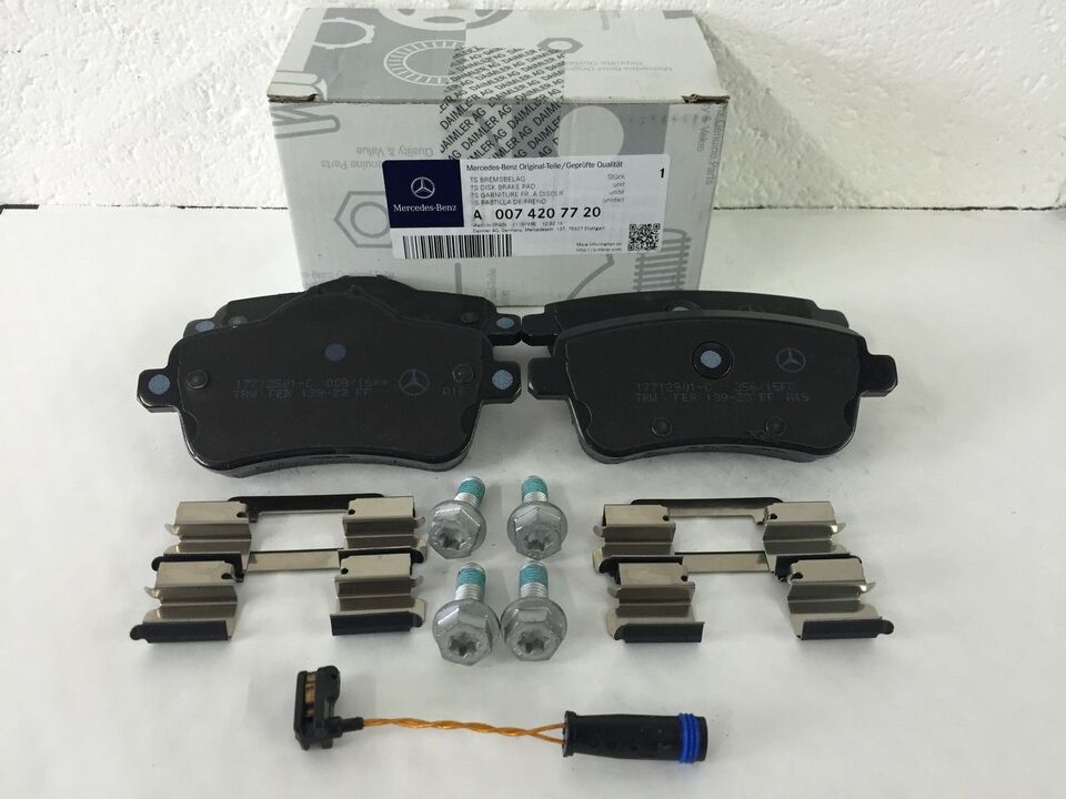 REAR BRAKE PAD A0074207720